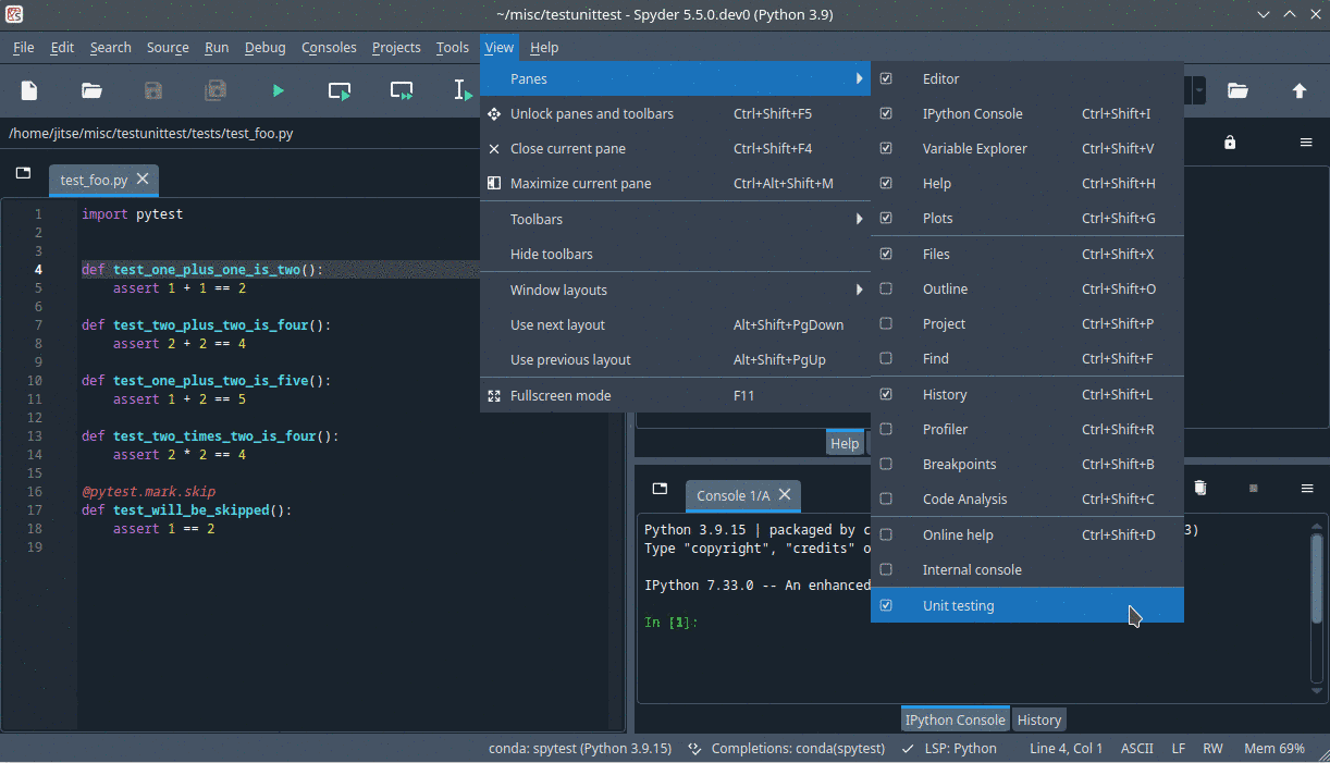 Spyder showing View Panes Unittest